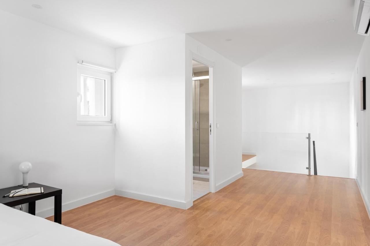 Altido Stylish 2-level Flats Near Ajuda Palace Lisboa