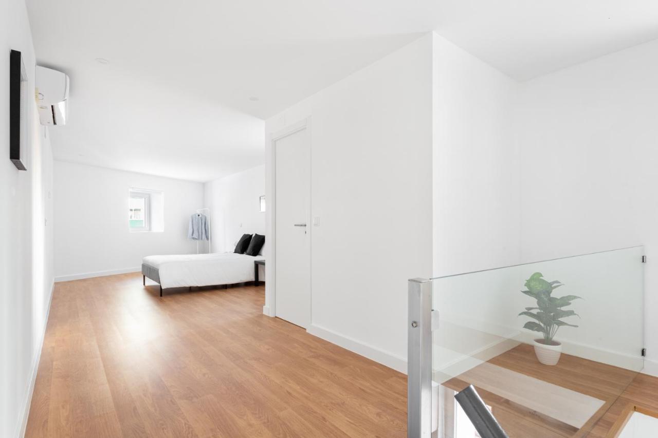 Altido Stylish 2-level Flats Near Ajuda Palace Lisboa